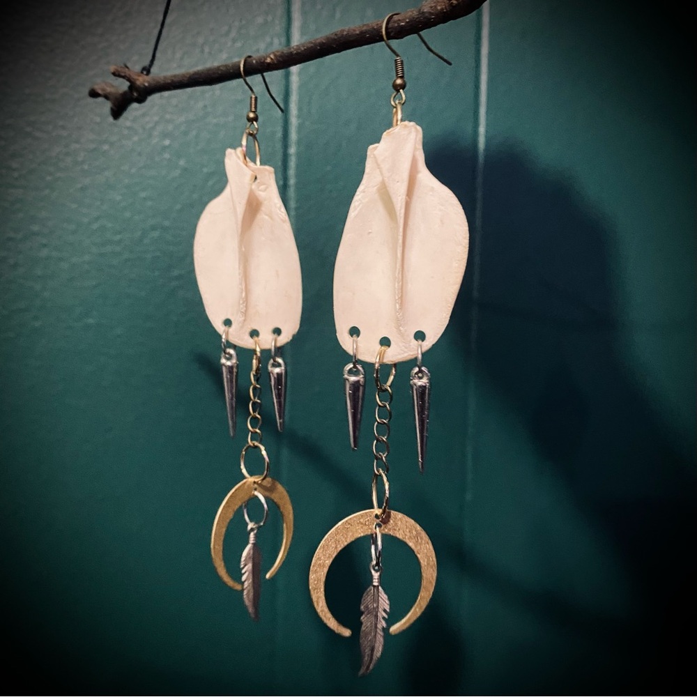 Possum Scapula Bone Crescent Moon Feather Spike Chain Earrings
